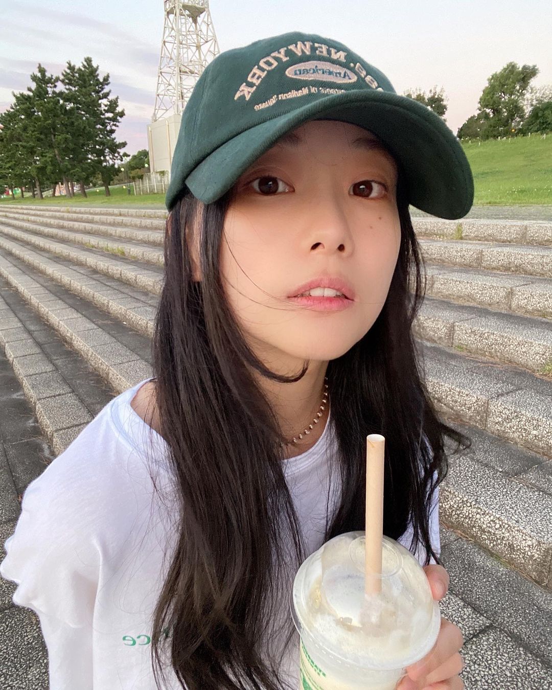 重盛さと美 今年の夏の思い出 たくさん犬の散歩をしました 以上です 笑 キャップ Eyarn Jp ネックレス Pa Pi Pu Pe Pa 最近緑かわいいす Moe Zine