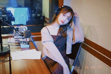 きょうも元気にいつものスタジオから
⁡
#ゆいしふく はキャミワンピにニットカーデ
じぶんの中で空前のキャミソール型ブームきてるので
カーデをたぷっとラフに羽織...