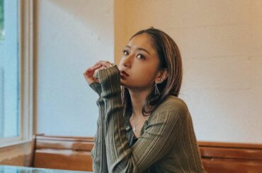 ．
髪切ったと思わせてた日の1枚
いつかはやりたいボブ︎...