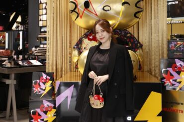 shu uemura x HELLO KITTYコレクション 
ロックザパーティに行ってきました

アイシャドウのパレットがビッグキティーちゃんとおそろ

タッ...