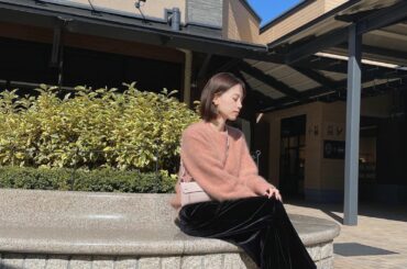 お買い物してきた
カード類とスマホとリップとハンカチと除菌ジェルだけ持って手ぶらで楽々〜！
@stateofescape 
@elleshop_jp...