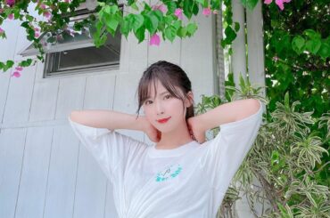 ⁡
エントランスのピンクのお花が
可愛い 海沿いのカフェ
⁡
ドリンクに付いてたハイビスカスを
拝借して ヘアに笑
完全 南国気分
⁡
ここのカフェ、食べながら...