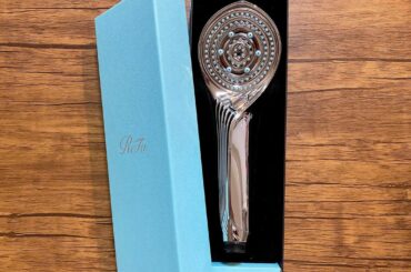 MBS「YUBIWAZA」スタッフの皆さんからお誕生日プレゼントに
ReFa FINE BUBBLE Sを頂きました嬉しい〜！！
使い始めてまだ数日ですが、す...