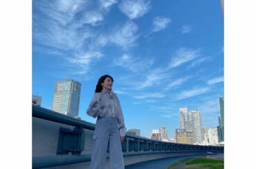 *
気持ちの良い青空が続いています
(かなり下から撮ってもらった)

昨日の衣装は
▼トップス @wildlily_daikanyama
▼靴 @dianash...