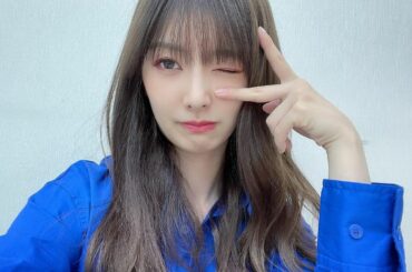 前髪切ってもらった
.
.
#前髪カット #オフショット #wink #blue #赤メイク...