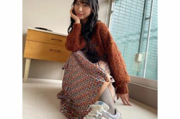 .
୨୧┈┈┈┈┈┈┈┈┈┈୨୧
.
New Balance 996 
色合いがおしゃれでとっても可愛い!!
.
靴メインで撮るのやってみたかったけど
果たして...