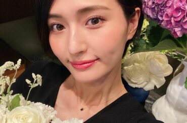 キラキラなアイメイクが今の気分！

マキアージュから11/21に発売される、
好きな色・質感を選んで組み合わせられるドラマティックアイカラーを一足お先に使用させ...