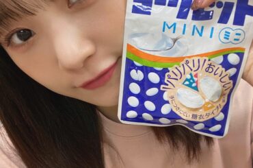 ⁡
リハーサル期間に糖分は必須です。
⁡
⁡
#juicejuice #稲場愛香 #まなかん #アイドル #idol 
#ハロプロ #リハーサル #最近のお供...