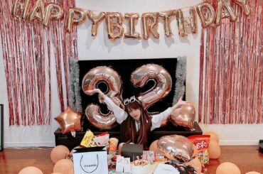 .
誕生日(11/11)に夢が叶いました♡
こんな風に飾り付けしてもらいたいって夢✧

風船とケーキとプレゼントに囲まれたいってゆー夢です
ありがとう

たださ...