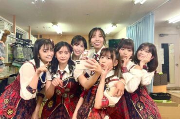 AKB48 9期生
今年、来年で全員卒業
私たちの原点はAKB48劇場です！
色んなことがあったけど、
こうして同期と一緒に笑えているということが
本当に幸せで...