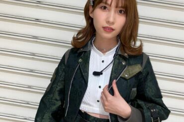 #根も葉もRumor

近くでみると生地がお洒落でめちゃくちゃ可愛いんです
カーキ系でも深めな感じの色味が絶妙で、カジュアルなんだけど上品な感じが好みすぎました...