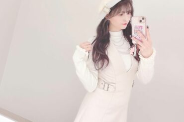 お話会ありがとうございました
黒髪と白い服のコントラストが雪景色よりも綺麗だよコーデです(？)
#オンラインお話し会 #かよよん私服 #ホワイトコーデ #ベレー...