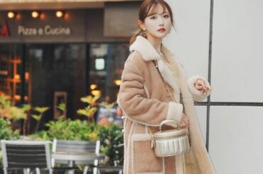 COACH Holiday Collection 
⁡
メタリックなシャンパンゴールド
華やかかつ上品でだいすきカラー
⁡
ころんフォルムのキルティングバニティ...