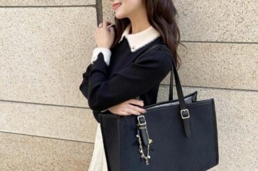 ⁡
⁡
明日12時から発売になる、
Maison de FLEURとディズニープリンセスのコレクション
⁡
明日は昨日投稿したポーチと、
こちらのトートバッグが...