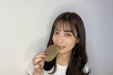 暖房がんがんにして暖かいお部屋で
#アイス 食べるの大好き♡
⁡
#ハーゲンダッツ の新商品 
抹茶のフォンダンショコラ 美味しい
⁡
ハーゲンの中では クリス...