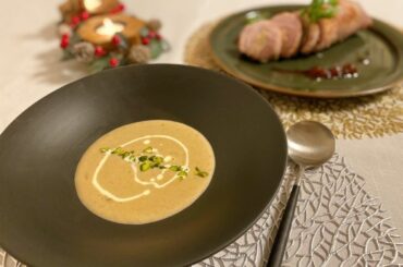 今回の朝日新聞デジタル &M
コラムで紹介したのは

栗のポタージュ
りんごのローストポーク

でした
冬らしいほっこりした味になったので
ぜひ皆さんもお試しく...