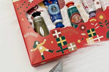 今年もお世話になったマネージャーさんに
ロクシタンのミニハンドクリームセットを
プレゼント♡

過去に香りのギフトをもらって
嬉しかったので、
香りのもののアイ...