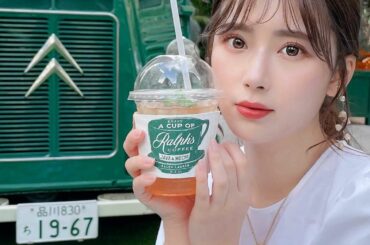 ⁡
ホリデーシーズン𝘷𝘦𝘳. な内装の
𝐑𝐚𝐥𝐩𝐡'𝐬 𝐂𝐨𝐟𝐟𝐞𝐞 
⁡
エントランスの
巨大なリースが 印象的
⁡
#ラルフズコーヒー  #ラルフズコーヒー...