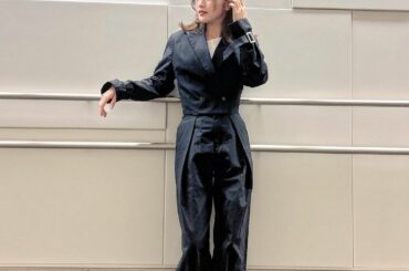 めずらしい感じで…

#gyda #セットアップ#ブラックコーデ...