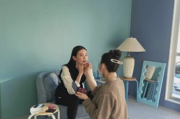 メイク直し中〜...