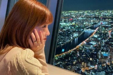 キラキラ〜
東京の夜景が綺麗だった〜

トップスはゆきりんさん(@yukikashiwagi_official )からのお下がり！かわいい！！！感謝！！！
...