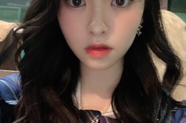 ふとした瞬間
#黒髪#昔は芋に見えたけど#大人の黒髪は
#オシャレに見える#何故...