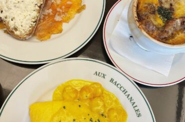 #AUXBACCHANALES に行ってきました〜！！
どのご飯も美味しそうで何を頼むか
たくさん悩みました（笑）
⁡
オニオンスープが味が
しっかりしてて美味...