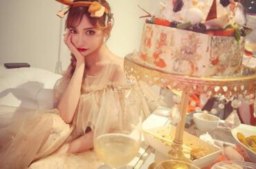 毎日かわいいケーキを食べている...