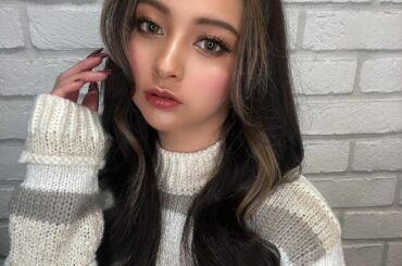 美容院納め〜♡

10代の頃アシスタント時代から仲良しの
たいちが会社を卒業するって聞いて
初めてのたいちカラー

年末だし派手に行きたくて久しぶりの
フェイス...