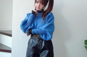 .
ブルーな気分♩
最近色物のトップス集めるのにハマってます☻
・‥…━━━☞・‥…━━━☞
#れーなこーで
#ブルーコーデ 
#グレイル
#エゴイスト
#EG...