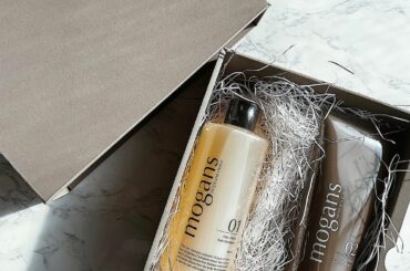 ㅤㅤㅤㅤㅤㅤㅤㅤㅤ
thank you @mogans.jp  𓈒𓂂𓏸
ㅤㅤㅤㅤㅤㅤㅤㅤㅤㅤㅤㅤㅤ
冬になると悩まされる静電気に
髪の毛がぺちゃんこになって乾燥...