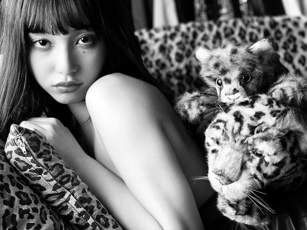 山田愛奈 . あけましておめでとうございます。 年女の山田と今年はお呼びください... Moe Zine