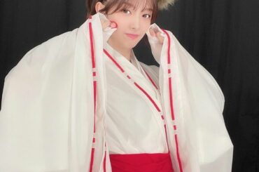 巫女さん
.
.
#AKB48 #生写真 #オフショット #巫女 #キツネ #お正月 #2022 #happynewyear...