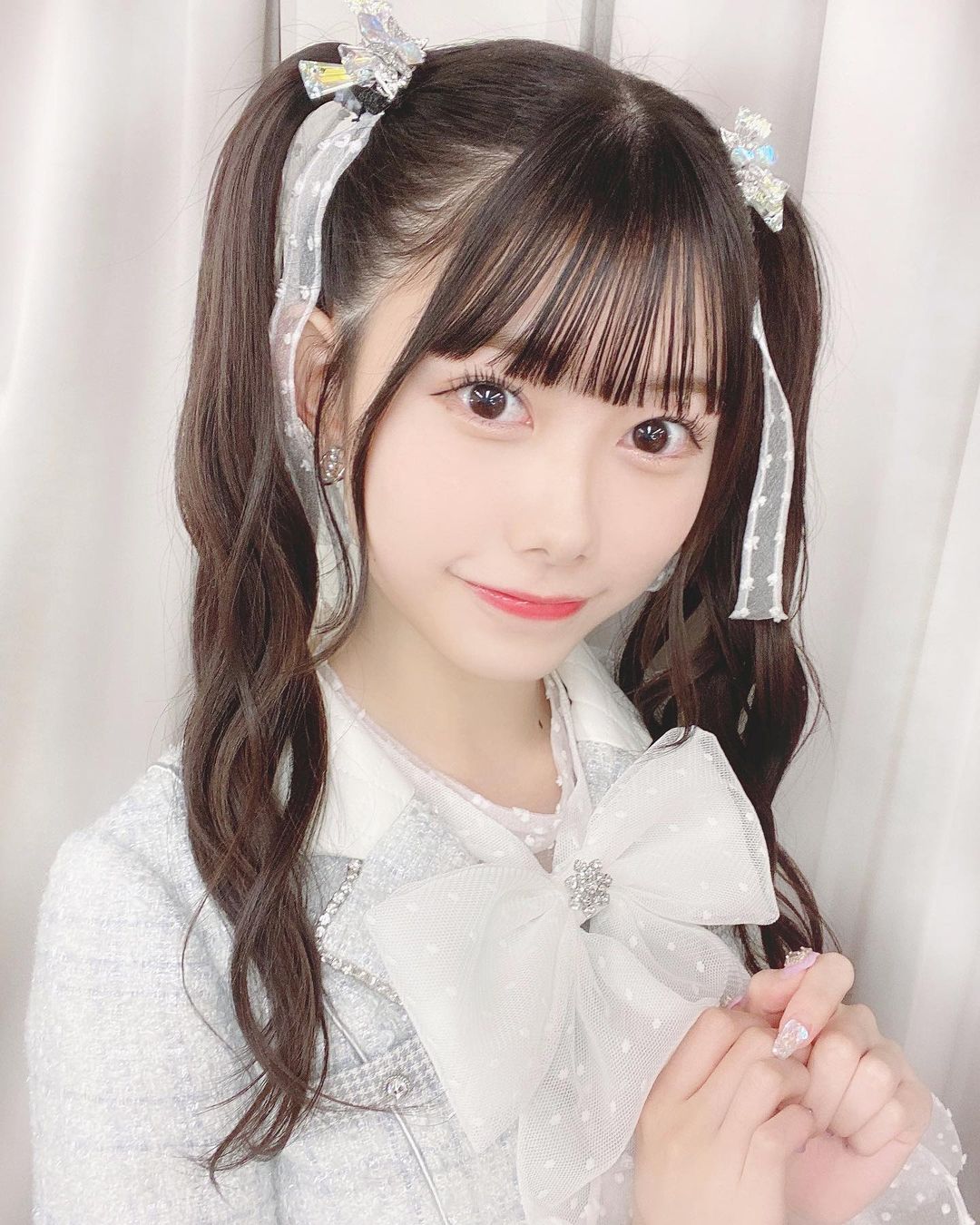 千葉恵里 あけましておめでとうございます 新衣装がとてつもなく 可愛い 髪飾りに リボン つい Moe Zine 千葉恵里 あけましておめでとうございます 新衣装がとてつもなく 可愛い 髪飾りに リボン つい Moe Zine