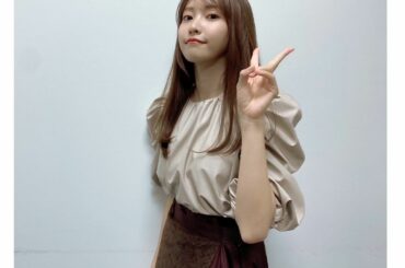 ︎
トップス
@lanvin_en_bleu_womens 
スカート
@aula.aulaaila_official...