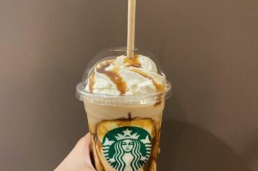 ‪‪︎‬

𝑠𝑡𝑎𝑟𝑏𝑢𝑐𝑘𝑠𓂃 𓈒𓏸

#ほうじ茶meetsキャラメルクリームフラペチーノ 

これ出た時からずっと飲みたくて
終了間近でやっと飲めた〜
舞台...