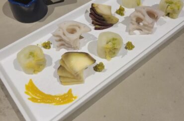 .
この間ぬか漬けがメインの
ご飯屋さんにいってきたよ
@enf_menu 
味が濃すぎないぬか漬けが
わたしにはちょうど良かったです
お刺身のぬか漬けがおもし...