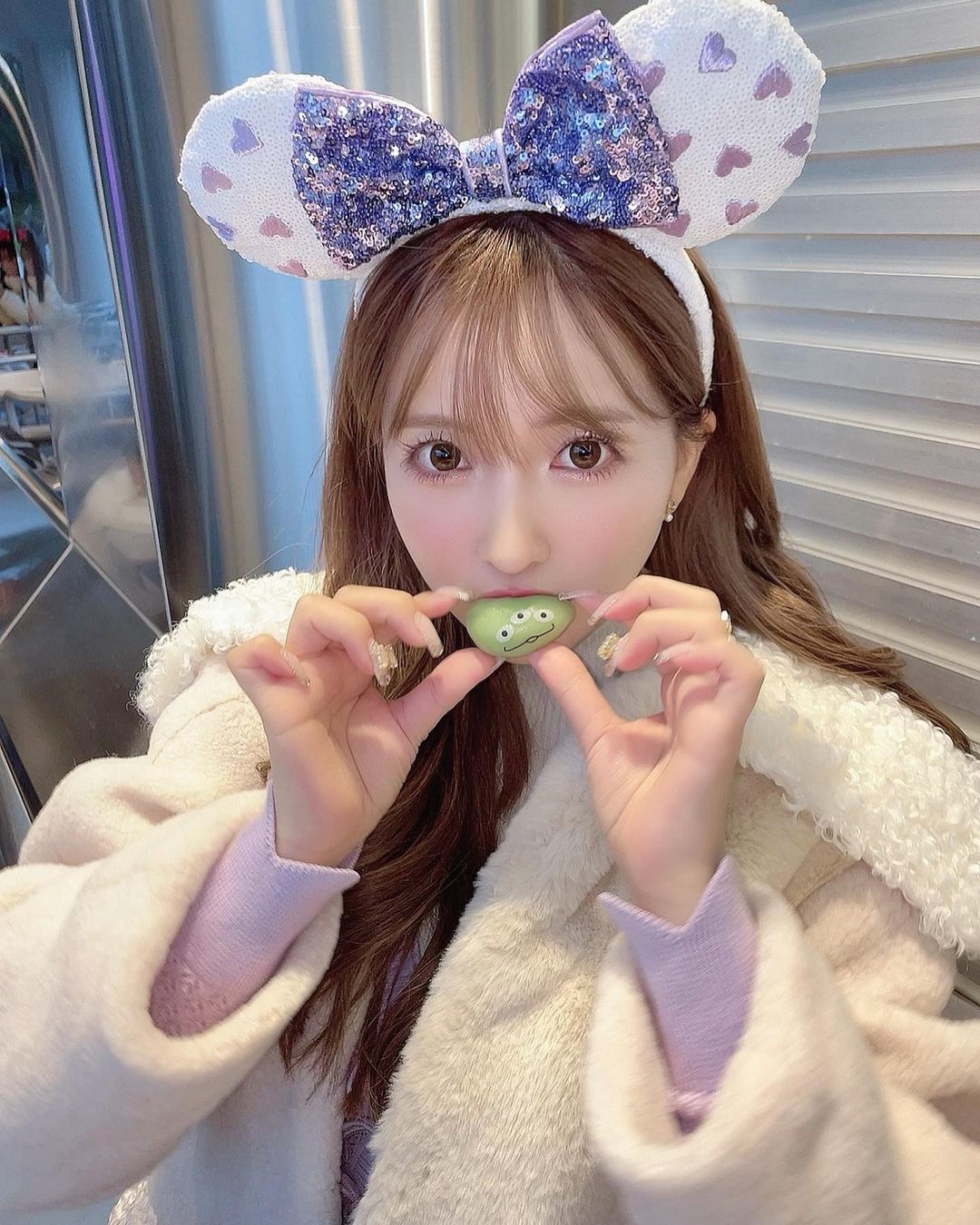 三上悠亜 ディズニーの新しいカチューシャ 大好きなパープルで可愛い 安定にリトルグリーンまんで映えだわよ Moe Zine 三上悠亜 ディズニーの新しいカチューシャ 大好きなパープルで可愛い 安定にリトルグリーンまんで映えだわよ Moe Zine