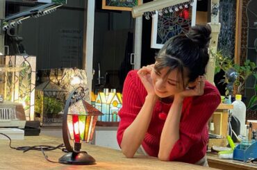 Mettiamo in pratica!
今回はステンドグラスのランプ、
そしてマヨリカ焼き作り体験

日本に来てくれた熱い想いを伺って
イタリアの繊細でロマン...