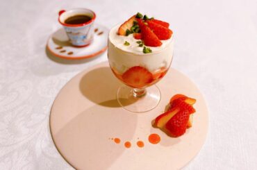 今回&Mで紹介したのは
いちごのティラミスです

ふんわりと香るいちごの優しい香りと
淡いピンクがバレンタインにもぴったりな
ドルチェとなりました

詳しい作り...