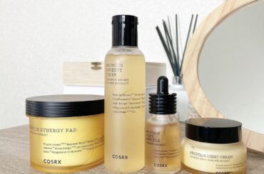 .
 
COSRXのプロポリスシリーズ
@cosrx_jp さんから頂きました
　
特にトナーが有名で、ずっと使ってみたかったシリーズで嬉しい...！
　　
ど...