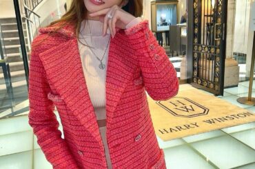 @harrywinston
Ring is back from size adjustment. Welcome backMissed you soo much...