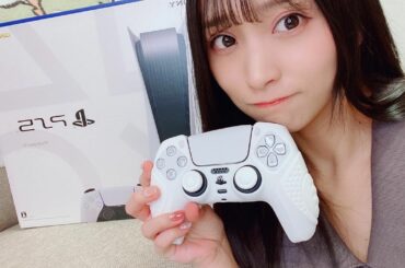 .
PS5がおうちにやってきて
るんるんです
電子機器汚したくない人だから買って即行コントローラーのカバー付けた
#ps5 #PlayStation #gam...