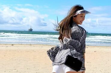 To the DOG BEACH
Sorry for posting a lot of my pupsBut LA is perfect city for do...