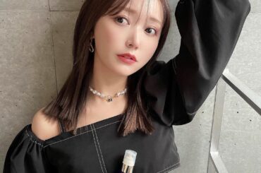 いまの素髪
透明感ダークトーンのぱっつんセミロング
サロンはトリートメントとカラーで月2回
⁡
ホームケアは新発売のジュレームiPシリーズを
いただいて使ってみ...