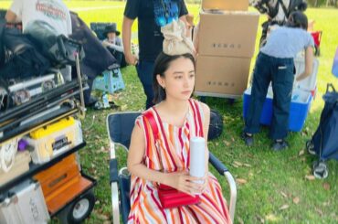 結局夏の暑さに勝てなかった人。

頭の上に氷嚢乗せると、涼しい。
水筒には梅ジュース。
今年も作る。

 #星から来たあなた...