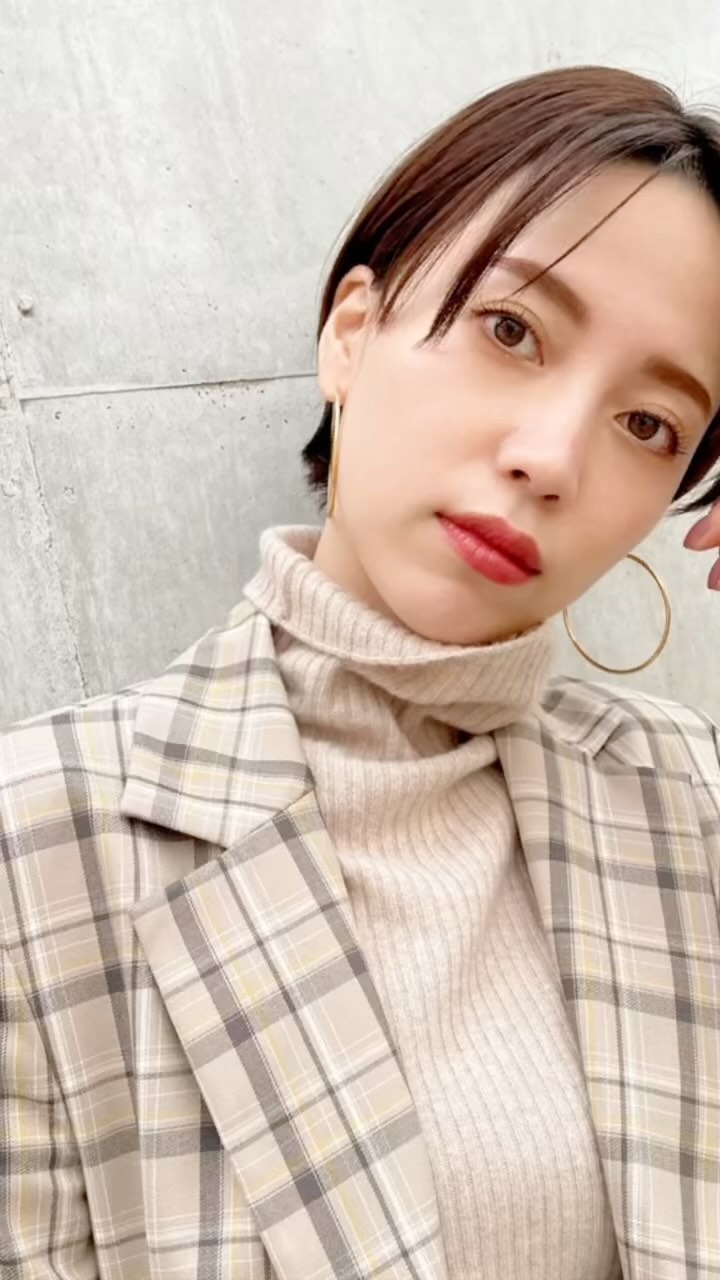 佐藤優里亜 この日のメイク詳細&hellip; マップブローのスペシャリストmihoに眉毛とまつ毛を整えてもらってからメイクをしてもらいました ↓