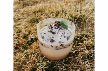 昨日の営業後

@nasufarmvillage のペストリーシェフのたくみくんが、昨日からファームで発売している「ノンカフェインラテプリン」を私とまんちゃんに...