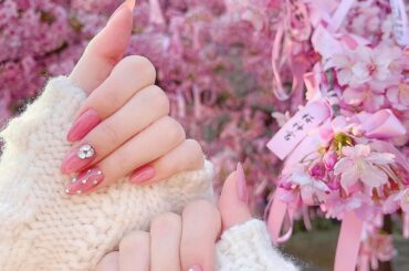 New nails

桜っぽい春ピンクのデザインに
してもらいました
可愛いネイルどうもありがとうございました
@kisskiss.ginza 

#kissk...