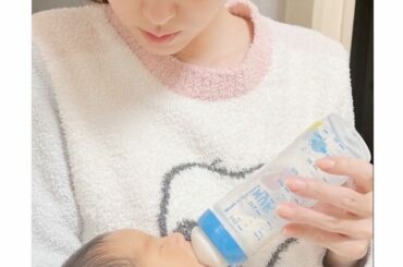 私の可愛い妹に赤ちゃんが産まれましたとっても小さいけれど一生懸命ミルクを飲んでくれている姿はなんとも愛おしいですおばちゃん頑張ってお世話します
#世の中のお母様...